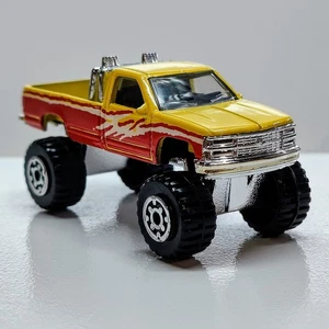 Matchbox Chevy K 1500 4x4 š„ 1997 Yellow & Red Loose - Picture 1 of 6