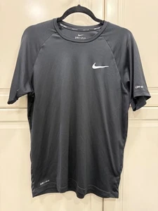 Camisa de natación Nike Dri-Fit para hombre M UPF 40+ negra - Imagen 1 de 8