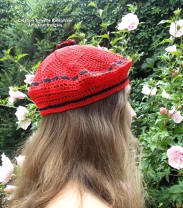 BERET  CHAPEAU CROCHET  CREATION S RAISONNIER ARTISANAT FRANCAIS  ROUGE ET NOIR - Imagen 1 de 3