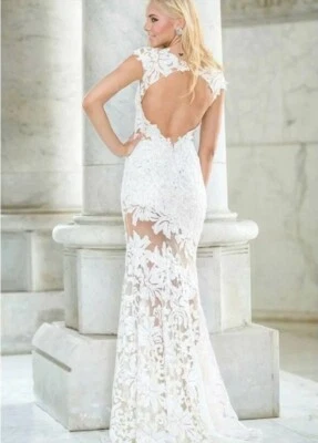 Jovani 21226A Vestidos de graduación largos Talla 2 Foto 1 de 4