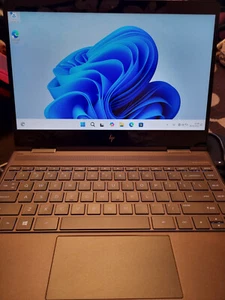 HP Spectre x360 Convertible 13-ac0XX Core i7-7500U 2,70GHz 16GB 512GB SSD *LESEN* - Bild 1 von 3