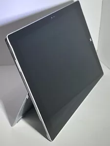 Microsoft Surface Pro 3 1631 12.3 Intel I5-4300U 8GB 256GB SSD BUNDLE UNITS - Picture 1 of 8