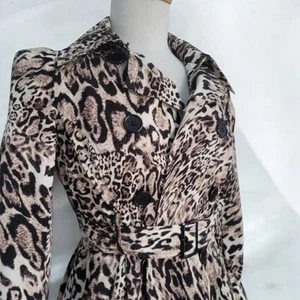 NWT BEBE LEOPARD PRINT LACE UP BACK CORSET TRENCH COAT JACKET XS Mob Wife* - Picture 1 of 14