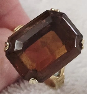 Vintage Avon Gold Tone Faceted Glass Smoky Quartz Ring, Size 8 1/2 SIGNED - Picture 1 of 10