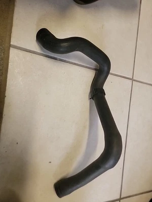 Линия шланга охлаждающей жидкости радиатора двигателя Mini Cooper 2007 - 2013 годов выпуска от оригинального производителя. - Изображение 1 из 4