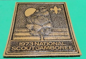 National Scout Jamboree Embossed Leather Backpatch: @ 4 1/2" X 5" 1973 - Imagen 1 de 3