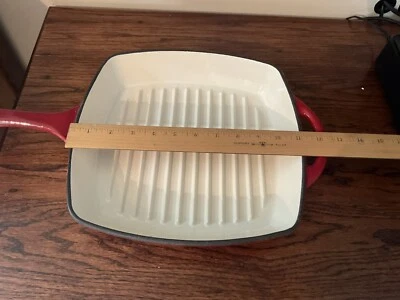 COOK'S ESSENTIALS 11" SQUARE CAST IRON GRILL PAN  NEW 2 RED white Enamel Center - Image 1 of 4