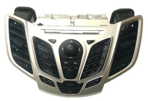 ✅ GENUINE FIESTA MK7 CD PLAYER RADIO CONTROLS FASCIA BUTTONS SILVER 2008 - 2012 - Picture 1 of 3
