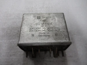 Porsche 944 Cooling Fans Relay 1986 944 615 104 01 - Picture 1 of 7