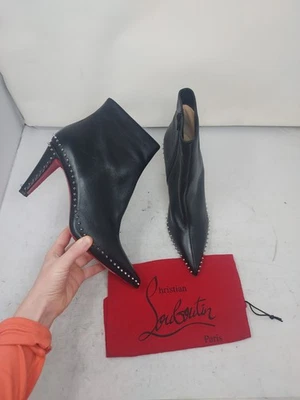 Christian Louboutin EU 42 US 12 MUJER NUEVO Negro Vidura Stud Spike Bota de Cuero Foto 1 de 4