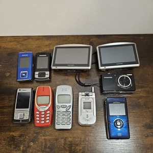 Lot Bundle of Old Mobile Phones GPS Untested Vintage Nokia Samsung tomtom - Zdjęcie 1 z 8