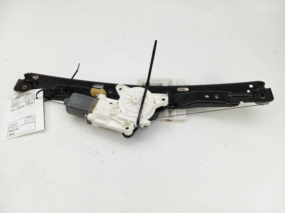 2011 - 2014 CHRYSLER 200 REAR LEFT SIDE WINDOW REGULATOR - Image 1 of 4
