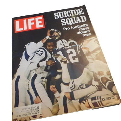 Life Magazine December 3, 1971 NFL Football Suicide Squad - Image 1 of 4