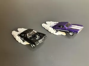 1:64 Muscle Car Vs 2 Pack Dynamic Display Burnout Wheelie Statues, No Car - Picture 1 of 13