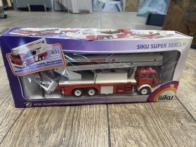 Siku 3720 Mercedes-Benz German Feuerwehr Fire Engine Diecast Model 1:55 /MIB - Image 1 of 4