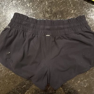 Lululemon Athletica Reversible Swim Shorts Size 4 Euc Black Turquoise Print - Picture 1 of 13