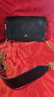 Cartera bandolera Halston Heritage negra con cadena Foto 1 de 4