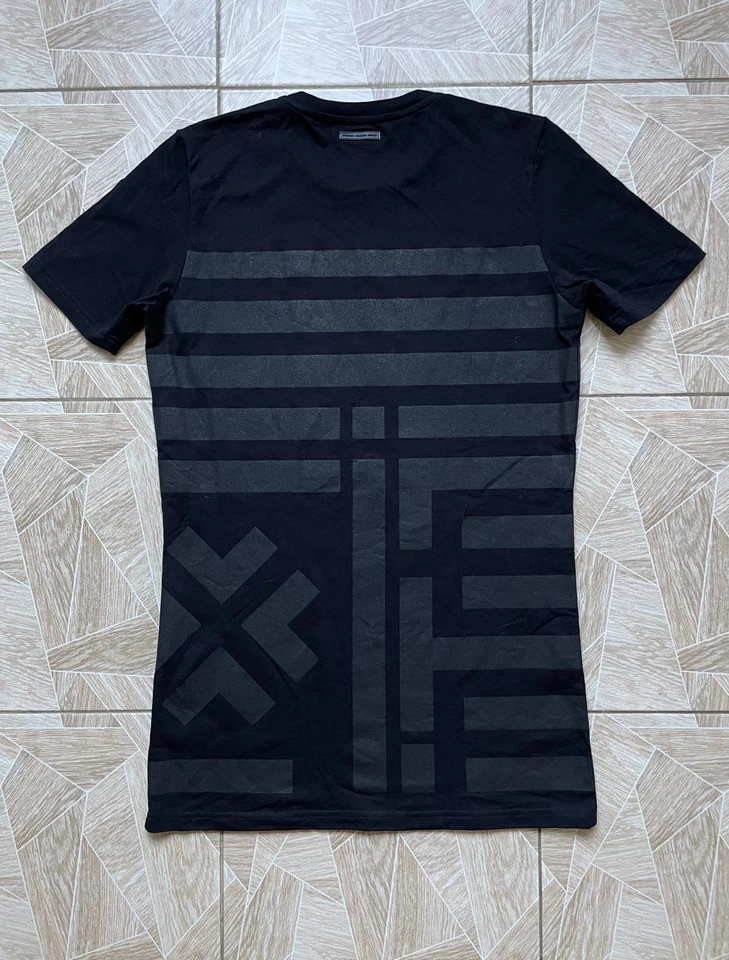 Camiseta Rara Diesel Negra Dorada Gráfica Negra Estampado Geométrico Logo Minimalista Talla S Foto 1 de 4