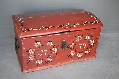 Antique 18th Century Provincial Heirloom Chest Dome Top Trunk With Working Lock • 1,195$