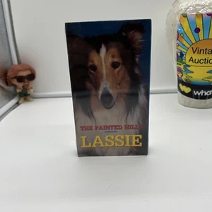 1991 the painted Hills starring Lassie the courageous dog VINTAGE SEALED VHS - Picture 1 of 6