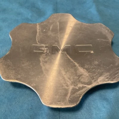 GMC Yukon Denali Sierra 1500 2001-2006 tapa central 9594256 Foto 1 de 4