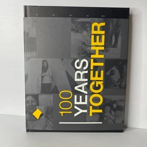 Commonwealth Bank 100 años juntos por Bronwyn Phillips, Peter Hock - Imagen 1 de 9