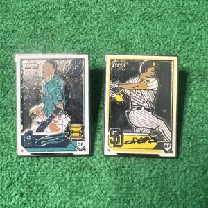 2023 Topps Super box Juan Soto 9/10And Julio Rodriguez 7/10 Pins - Picture 1 of 7