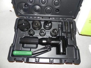 NEW GREENLEE 7906SB Quick Draw 90, 8 ton hydraulic knockout slug buster 1/2-2 C - Picture 1 of 12