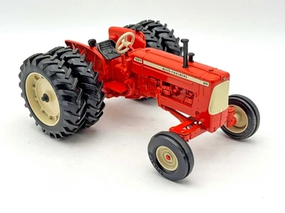 1/16 Allis-Chalmers D-19 Diesel Tractor With Duals Minnesota Fair - Image 1 of 2
