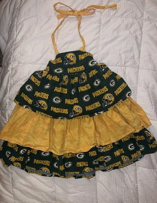 Vestido de babados Green Bay Packers para meninas | Feito à mão | Alças ajustáveis | NFL - Imagem 1 de 4