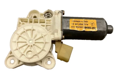 2003-2008 MERCEDES-BENZ SL500 R230 RIGHT WINDOW DOOR REGULATOR P/N A2308200942 - Image 1 of 4