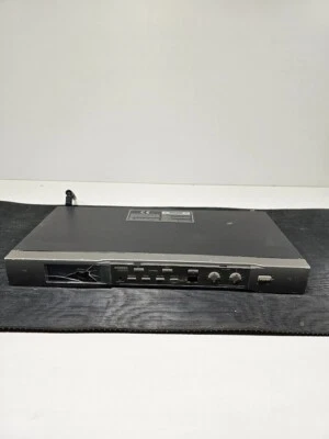 Samson UR60 Uhf Ricevitore - Usato, Funzionante, Crepato Display Cover - Immagine 1 di 4