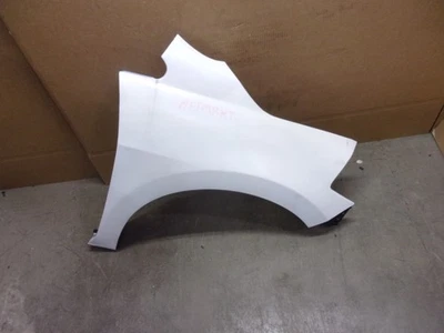 Guardabarros derecho pasajero de repuesto para Nissan Versa 2009 Foto 1 de 2