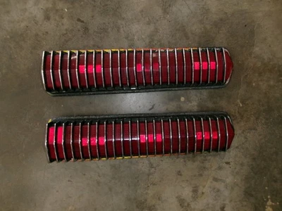 Juego de luces traseras Mercury Cougar 1967-1968 67 68 Foto 1 de 4