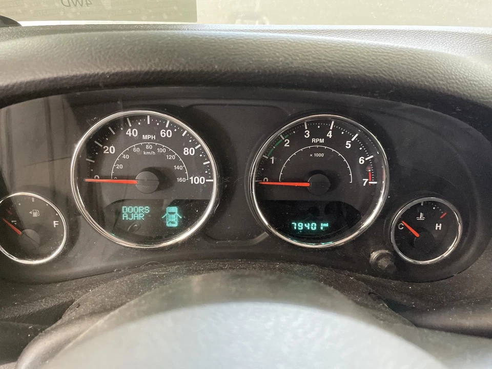 Used Speedometer Gauge fits: 2018 Jeep Wrangler cluster Sahara 100 MPH w/vehicle Foto 1 de 4