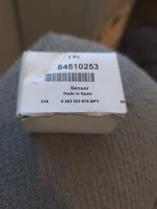 2015-2023 GM CADILLAC GMC Primed Parking Assist Alarm Sensor NEW OEM 84510253 - Picture 1 of 2