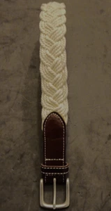 Cinturón unisex talla 30 Vineyard Vines cuerda trenzada blanca y lengüeta de cuero - Imagen 1 de 8