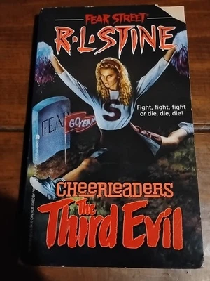 R.L. Stine Cheerleaders Fear Street The Third Evil YA Book 1992 Thriller Horror Foto 1 de 4