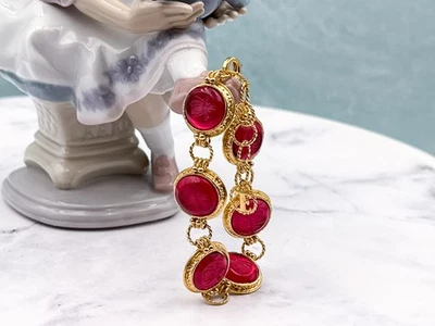 TAGLIAMONTE Designs (2140B) 925SS/YGP Venetian Cameo Bracelet *Busy Bee*Reg.$500 - Image 1 of 4