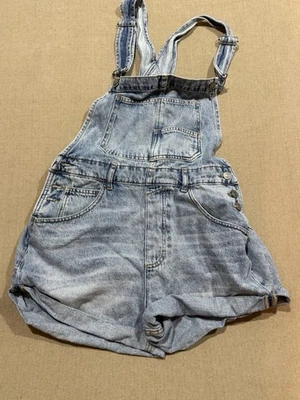 WE THE FREE Pantalón Corto Ziggy Para Mujer M Denim Lavado Ligero Dobladillos Enrollados Mameluco Foto 1 de 4