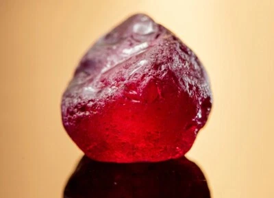 GENUINE EARTH MINED BEAUTIFUL NATURAL RED RUBY BURMA ROUGH GEMSTONE LOT-01 - Image 1 of 4