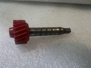 Gearbox Speedo Pinion Mgb R/bumper Non O/d DAM 687 NOS ORIGINAL And Nla - Picture 1 of 3