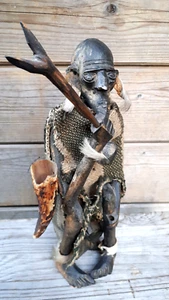 sehr alte 26cm afrikanische holz figur krieger mit mantel AFRIKA - Bild 1 von 5