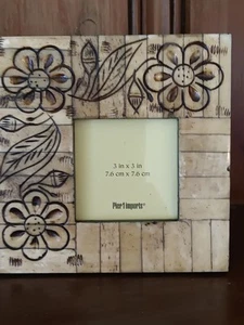 Carved Wood Frame 3x3 - Picture 1 of 6