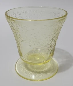 1 Hazel Atlas Yellow Florentine Poppy Footed Juice Glass Depression - Picture 1 of 8