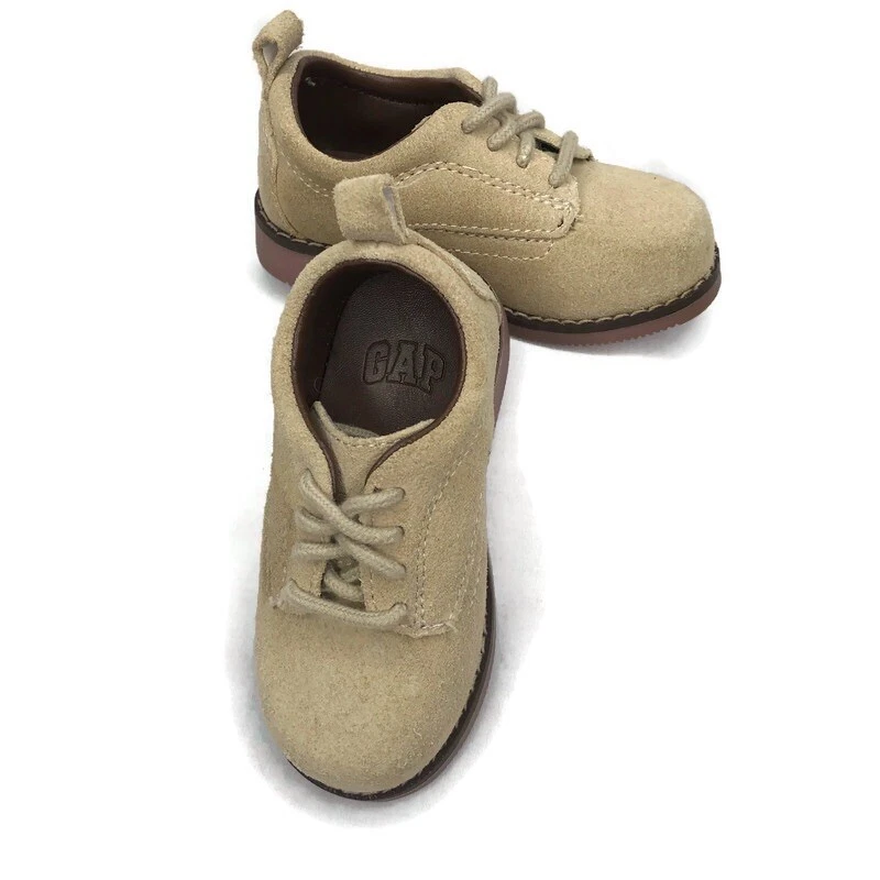 Zapatos Oxford de gamuza marrón claro The Gap bebé 5 infantes con cordones Foto 1 de 4