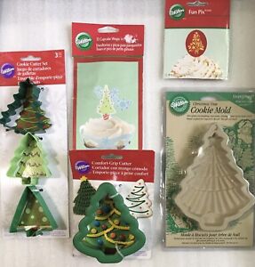 New ListingWilton Christmas Tree Lot Cookie Mold Comfort Grip Cutter Wraps & Picks Pix New