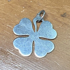 Vintage Sterling Silver 925 Four Leaf Clover Charm Good Luck Charm Pendant - Picture 1 of 5