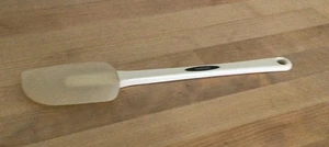 Oneida Scraper Spatula 11” Long White Mixing Baking Excellent Used Condition - Picture 1 of 7
