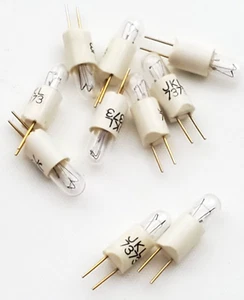 Lot of 10 JKL 7373 Miniature Lamps 14 Volt 1.4W T-1 3/4 Bi-Pin 50,000 AVG HRS - Picture 1 of 6